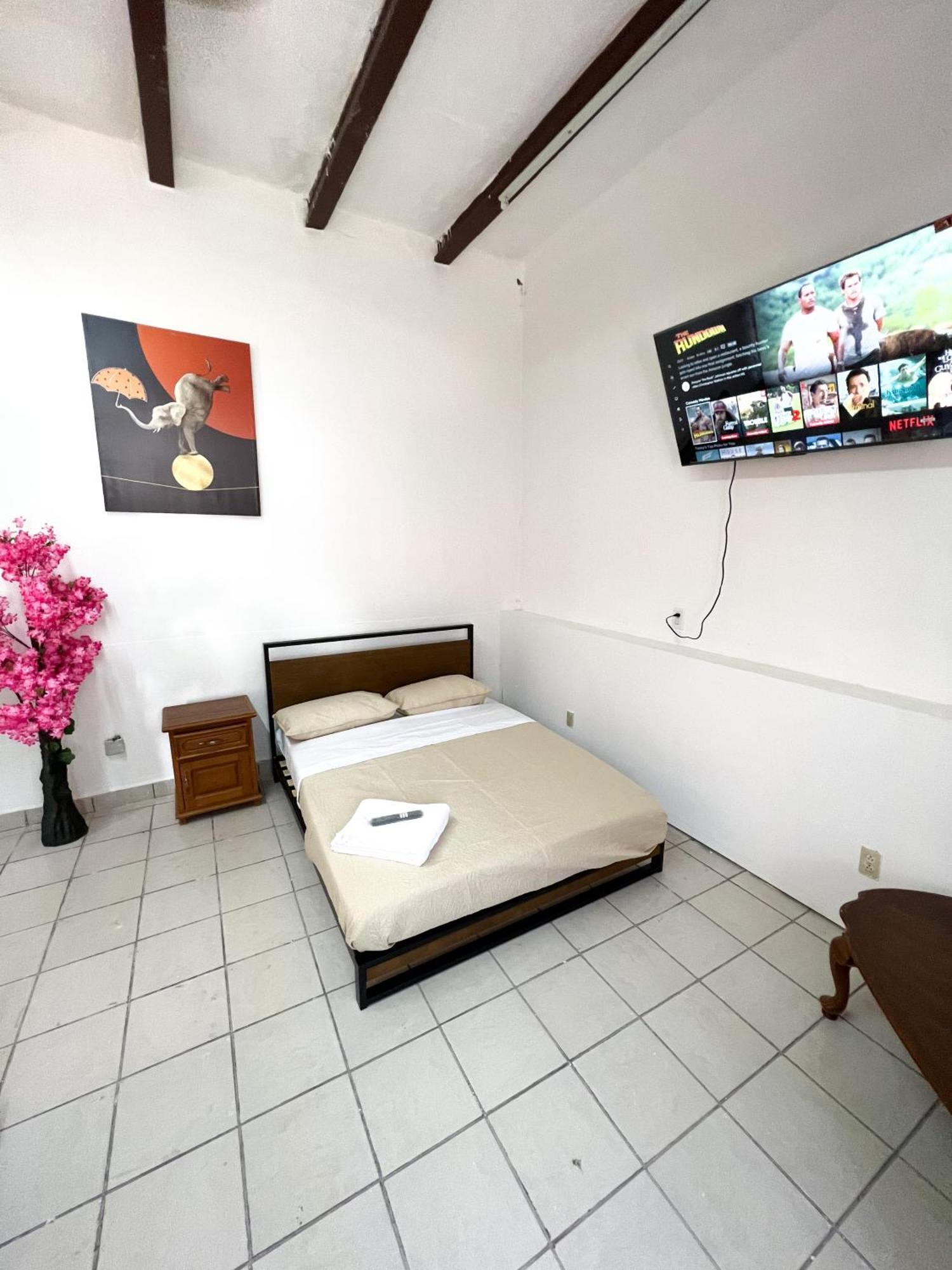 Hotel Cuauhtemoc Querétaro Kültér fotó